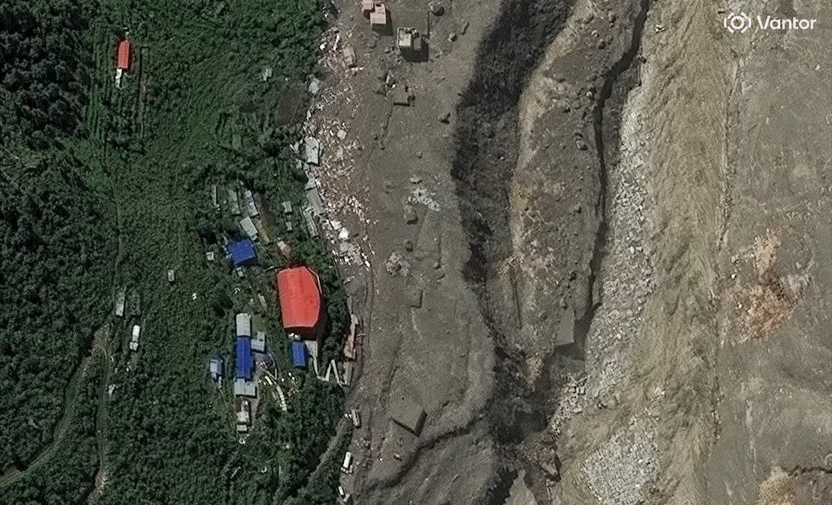 Nepal xây dựng hệ thống cảnh báo sớm dọc biên giới với Trung Quốc sau trận lũ thảm khốc - Ảnh 2.