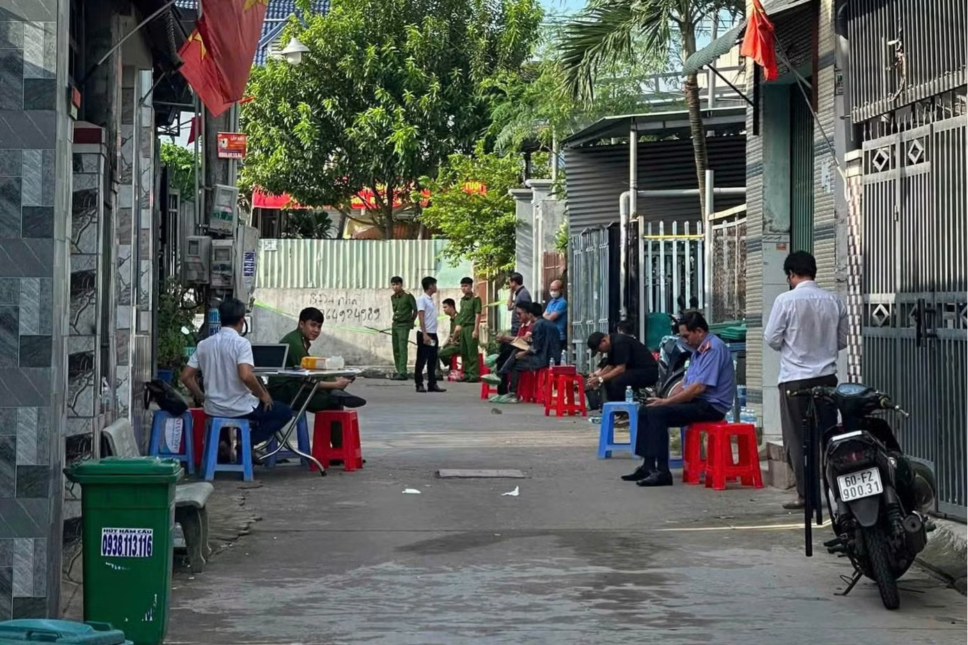 Hiện trường vụ án (ảnh người dân cung cấp) Đồng Nai: Thảm án khiến 4 người trong một gia đình thương vong - Ảnh 1.