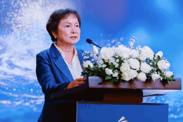 Bà Cao Thị Ngọc Dung dùng tiền hai con gái bán 25 triệu cổ phiếu để cho PNJ vay vốn