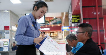Bán vé tàu Tết: Vì sao khách đến ga mua thưa thớt?