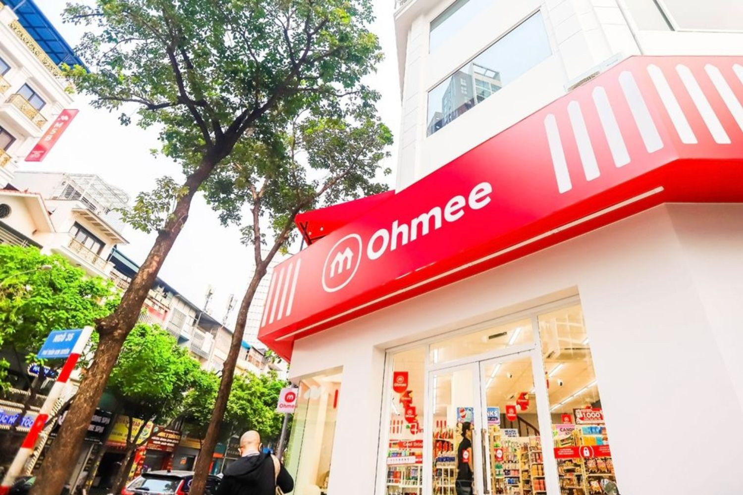 Một cửa hàng Ohmee tại một cây xăng ở Việt Nam