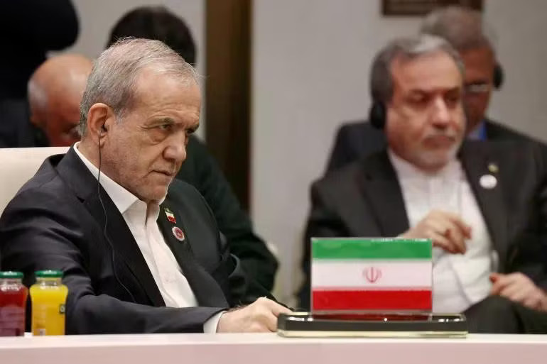 Tổng thống Iran thừa nhận đời sống người dân khó khăn, cảnh báo nguy cơ bất ổn - Ảnh 1.