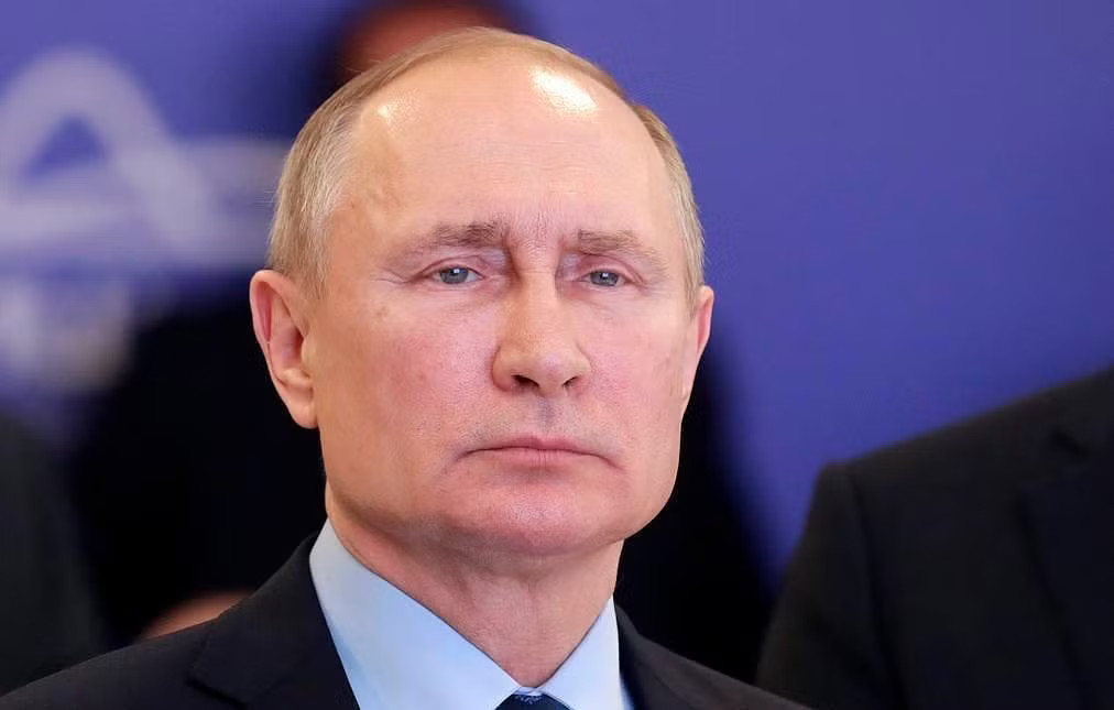 Tổng thống Nga Vladimir Putin. (Ảnh: Tass) Tổng thống Nga Putin ra lệnh tạm dừng không kích thủ đô Ukraine để đàm phán - Ảnh 1.
