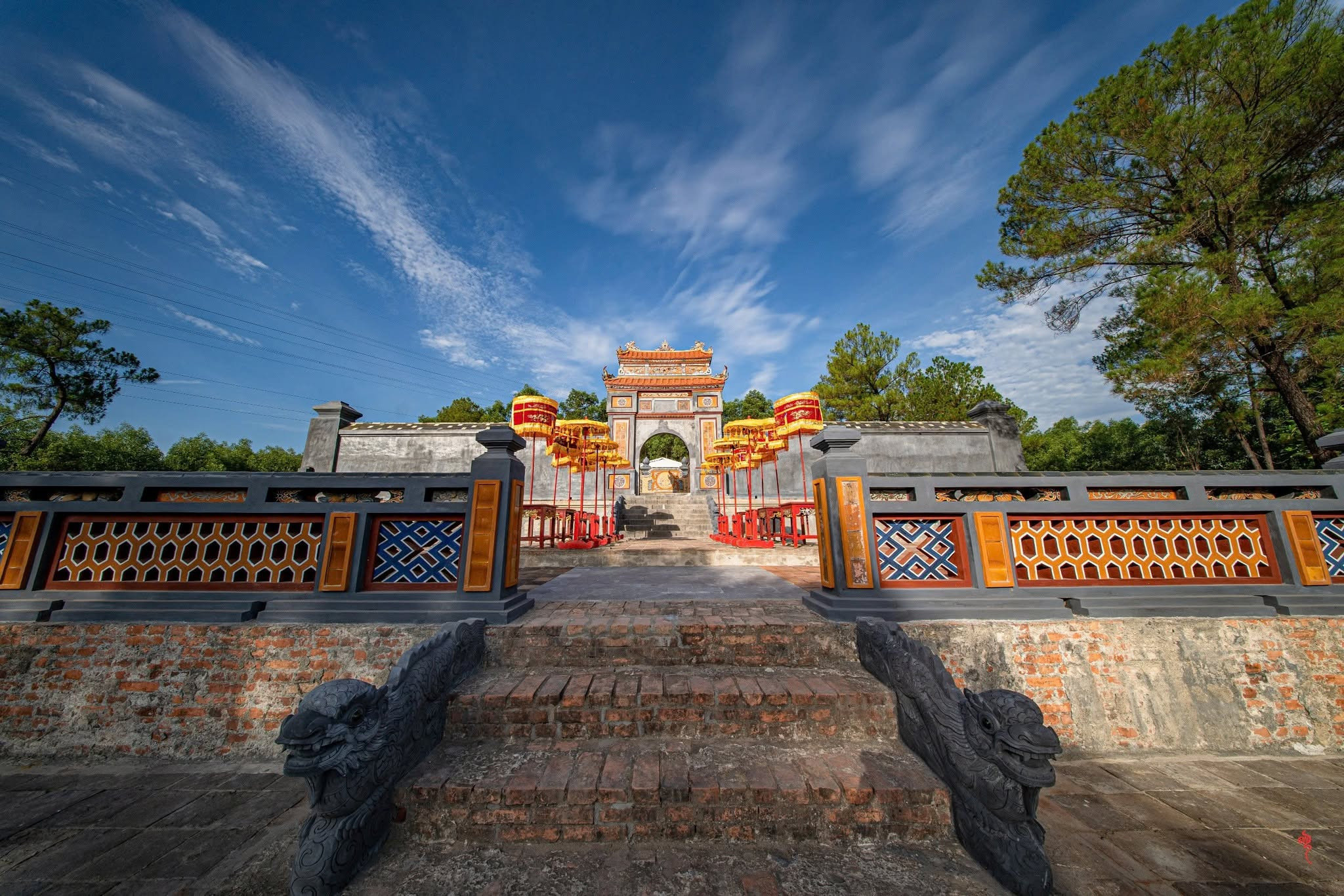 hoangthaihautudu1.jpg
