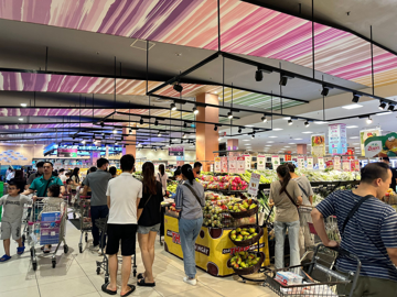 Bán lẻ hàng hóa và tiêu dùng 8 tháng vượt 5,2 triệu tỷ đồng: Người Việt đang mạnh tay chi tiền cho ngành nào?