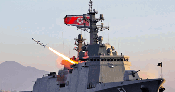 Chủ tịch Kim Jong Un tuyên bố tàu khu trục mới của Triều Tiên có thể tung đòn trả đũa hủy diệt
