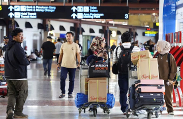 Núi lửa ở Indonesia phun trào, một số chuyến bay của Việt Nam bị ảnh hưởng
