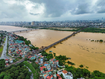 Quy hoạch đại lộ sông Hồng 730.000 tỷ: Khu vực nào tiếp tục phải di dời, phương án tái định cư mới nhất là gì?