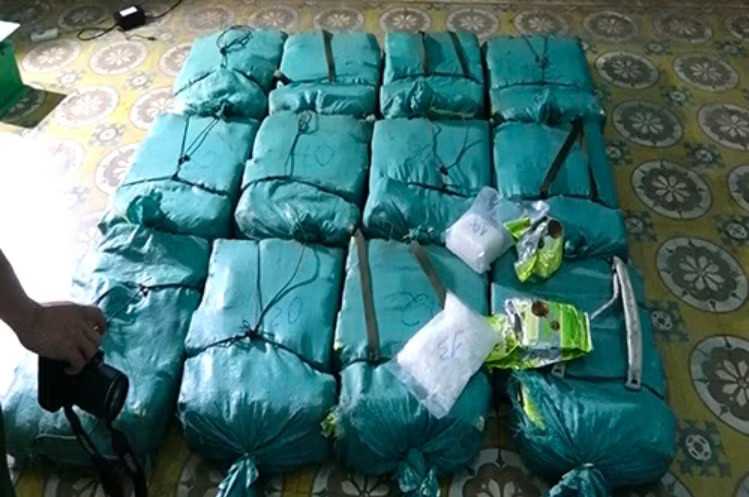 Hàng tạ ma túy giấu trong khu chung cư cao cấp ở Hà Nội để giao cho khách - Ảnh 1.