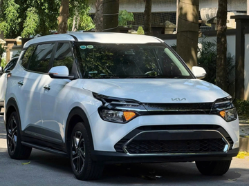 Chiếc MPV 7 chỗ KIA Carens đời 2024 rao bán 500 triệu, chủ xe 'mất' hơn 200.000.000 đồng sau 2 năm