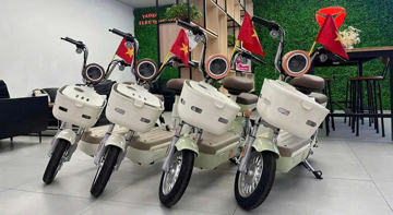 Loạt mẫu xe điện cho học sinh giá chỉ từ hơn 10 triệu đồng, có mẫu đi gần 130 km mỗi lần sạc