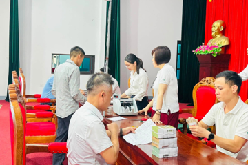 Nhường đất cho dự án đường sắt 5,6 tỷ USD của Vingroup, hàng trăm hộ dân nhận về 43 tỷ đồng tiền đền bù
