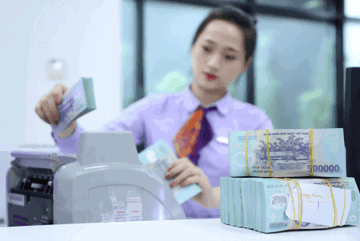 Tín dụng TPHCM và Đồng Nai vượt 6,3 triệu tỷ đồng, cho vay ngoại tệ tăng vọt 43%