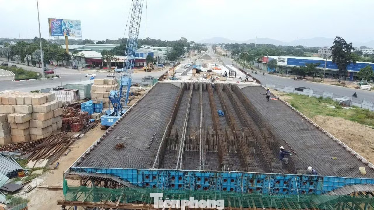 Đường nối cao tốc Biên Hòa - Vũng Tàu: Nơi tăng tốc, chỗ ì ạch - Ảnh 8.
