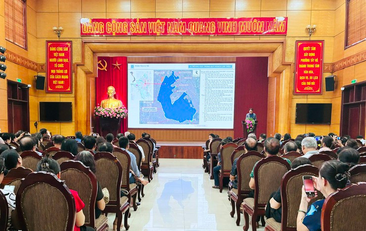 hoi-nghi-ho-tay.jpg