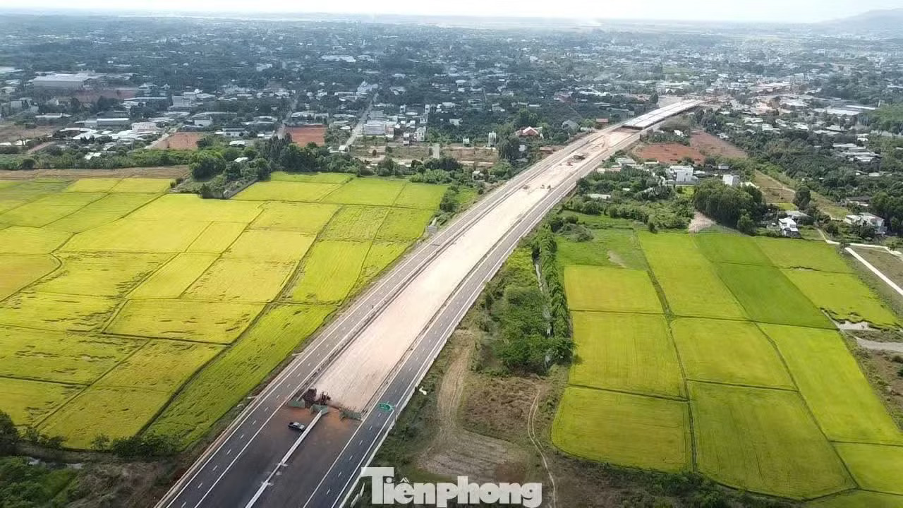 Đường nối cao tốc Biên Hòa - Vũng Tàu: Nơi tăng tốc, chỗ ì ạch - Ảnh 1.