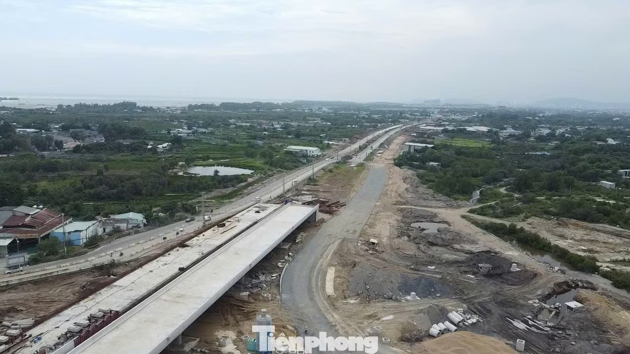 Đường nối cao tốc Biên Hòa - Vũng Tàu: Nơi tăng tốc, chỗ ì ạch - Ảnh 11.