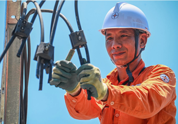 EVN nợ hơn 300.000 tỷ đồng, chính thức xóa sạch lỗ lũy kế trong chưa đầy 2 năm