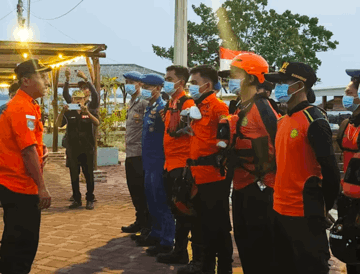 Nhóm nhà báo quốc tế mất tích khi đến gần núi lửa Indonesia